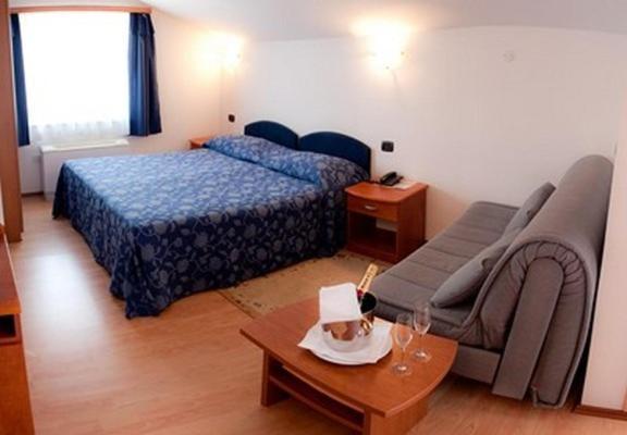 Hotel Makin Novigrad Istria Camera foto